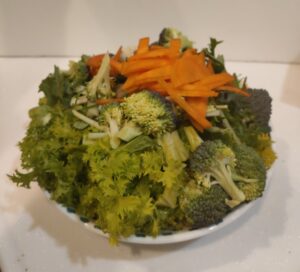 山盛り野菜サラダ
